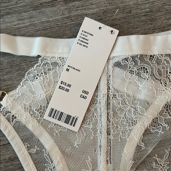 NWT Urban Outfitters White Lace Lingerie Set - Picture 3 of 5